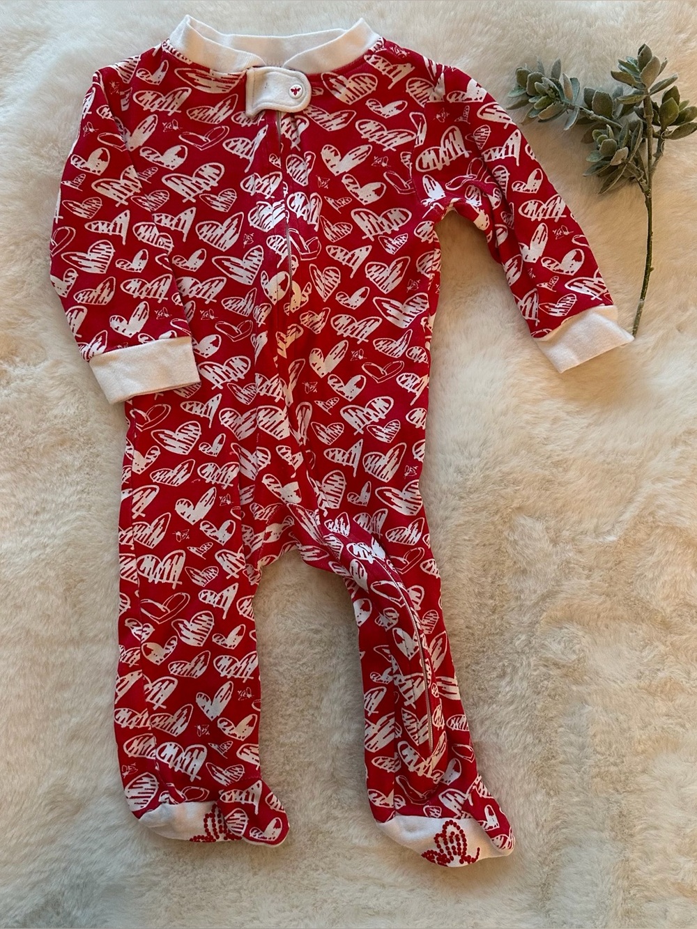 Burt’s Bees | EUC - Hearts Sleeper - Size 3/6 Months